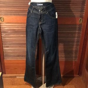 Signature Hudson Boot Jeans